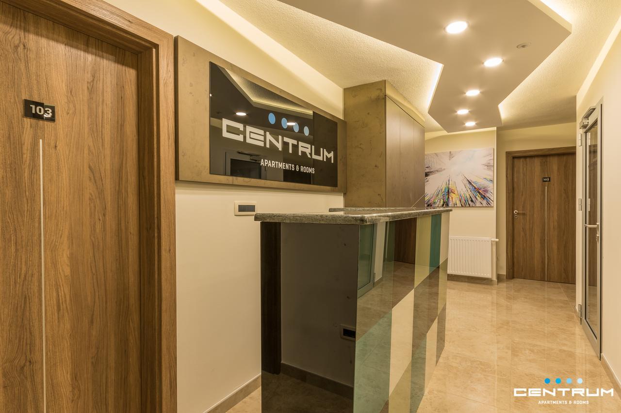 Centrum Ösek Dış mekan fotoğraf