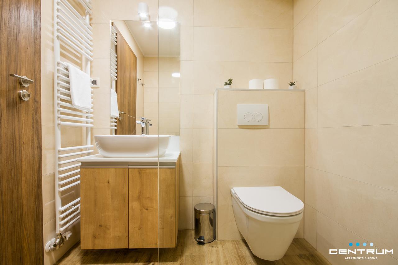 Centrum Ösek Dış mekan fotoğraf